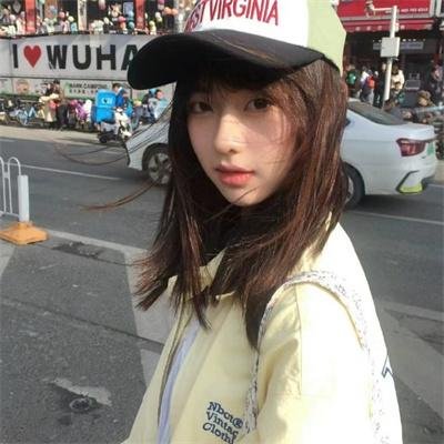 嘲笑的淑女